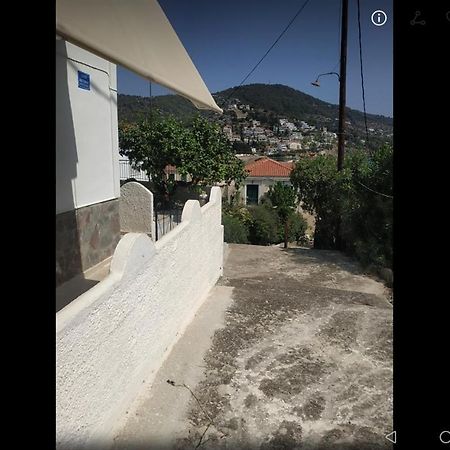 Elthimias2 Apartment Poros Town Ngoại thất bức ảnh